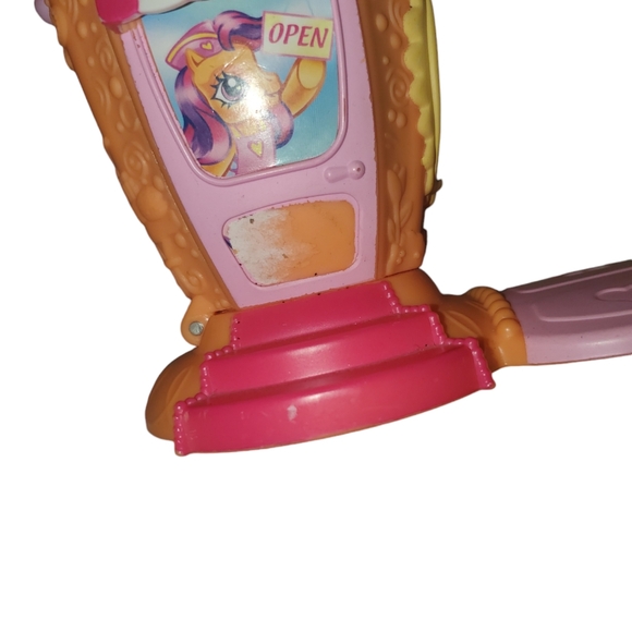 2008 MLP Icecream shake diner & Cherry Blossom pony - Picture 2 of 6